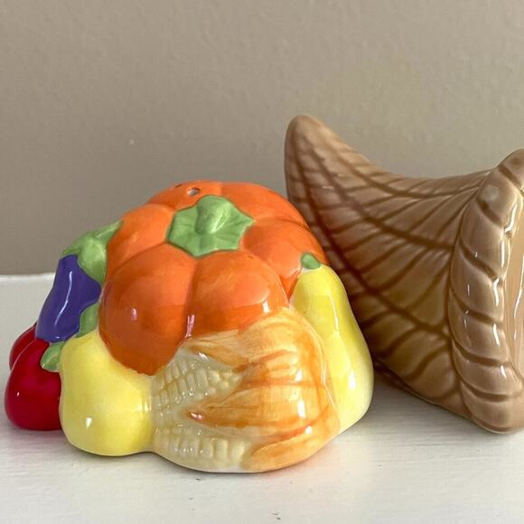 Ceramic Cornucopia Salt & Pepper Shakers by Russ, Thanksgiving, Fall, Festive - Picture 1 of 5